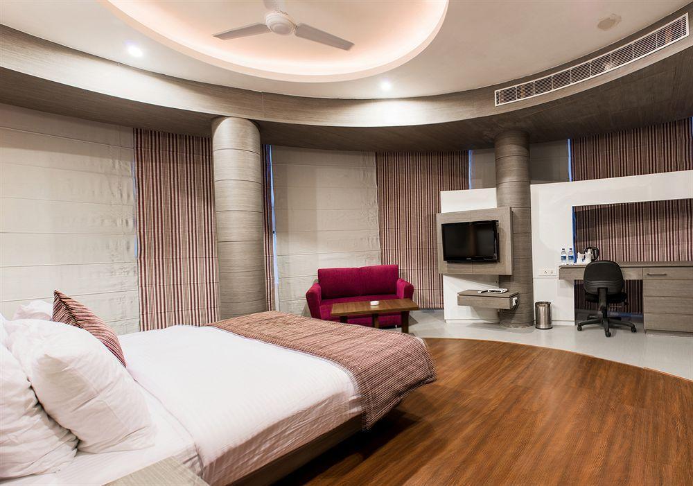 Hotel Narula'S Aurrum Амрітсар Екстер'єр фото