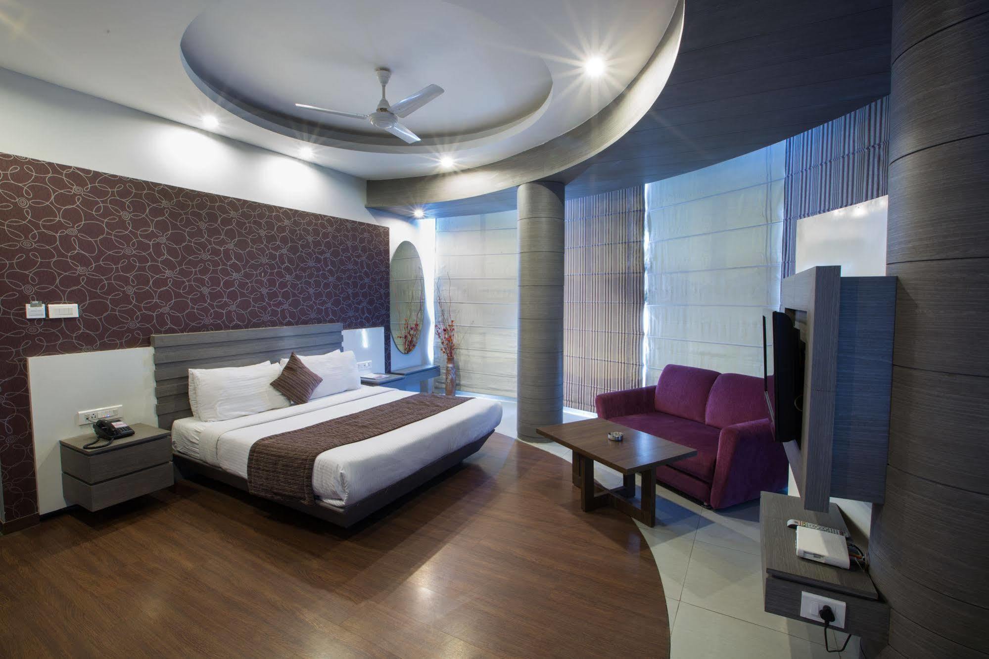 Hotel Narula'S Aurrum Амрітсар Екстер'єр фото